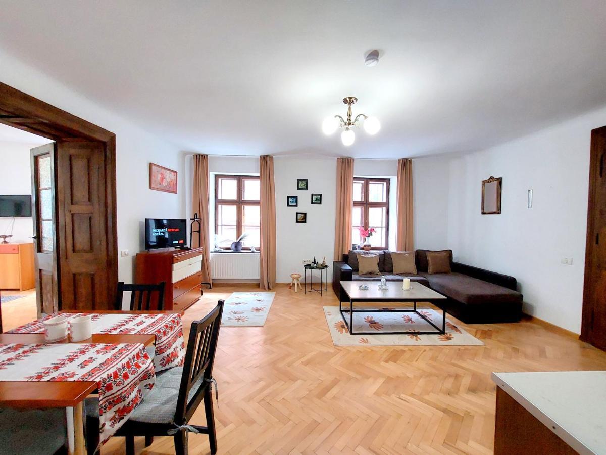 Casa Roth Appartement Braşov Buitenkant foto