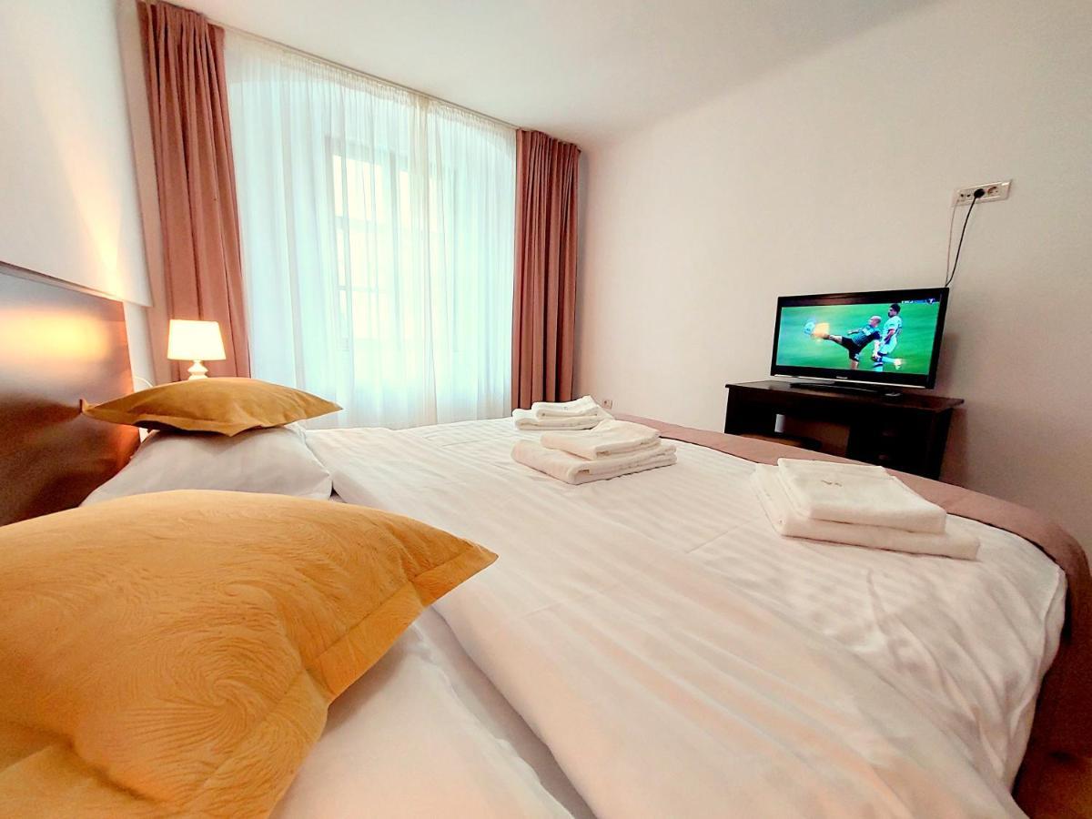 Casa Roth Appartement Braşov Buitenkant foto