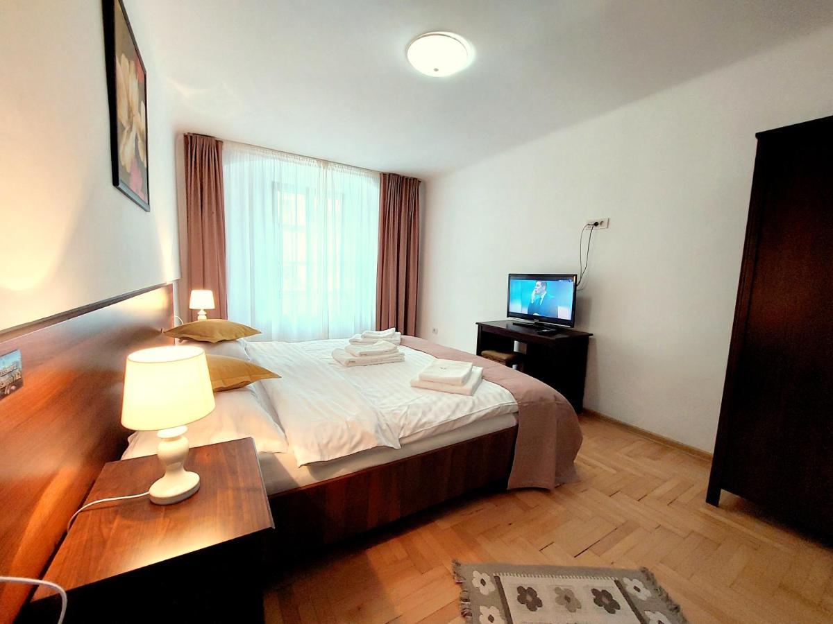 Casa Roth Appartement Braşov Buitenkant foto