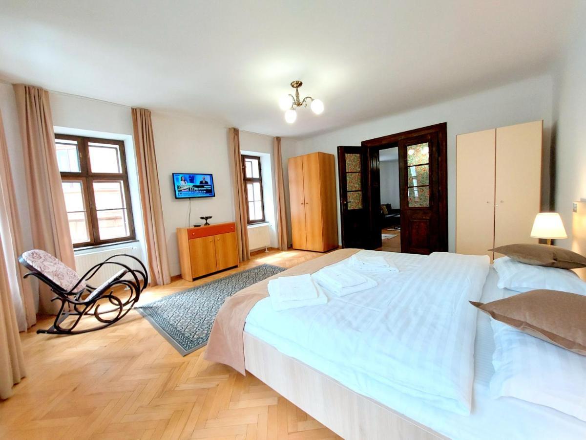 Casa Roth Appartement Braşov Buitenkant foto