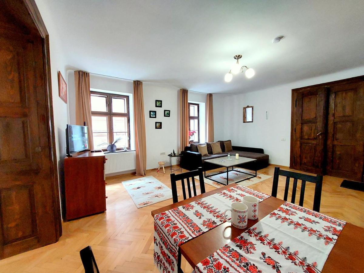 Casa Roth Appartement Braşov Buitenkant foto
