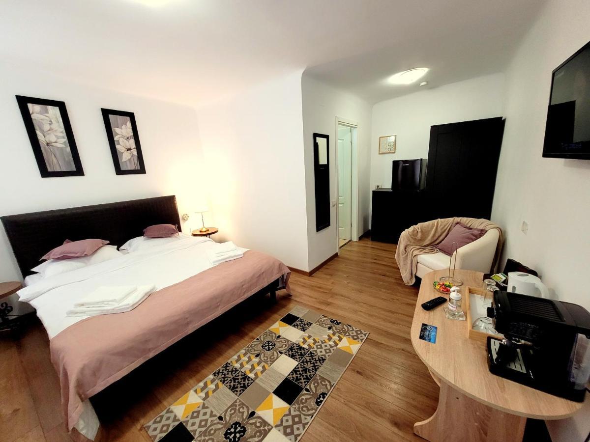 Casa Roth Appartement Braşov Buitenkant foto