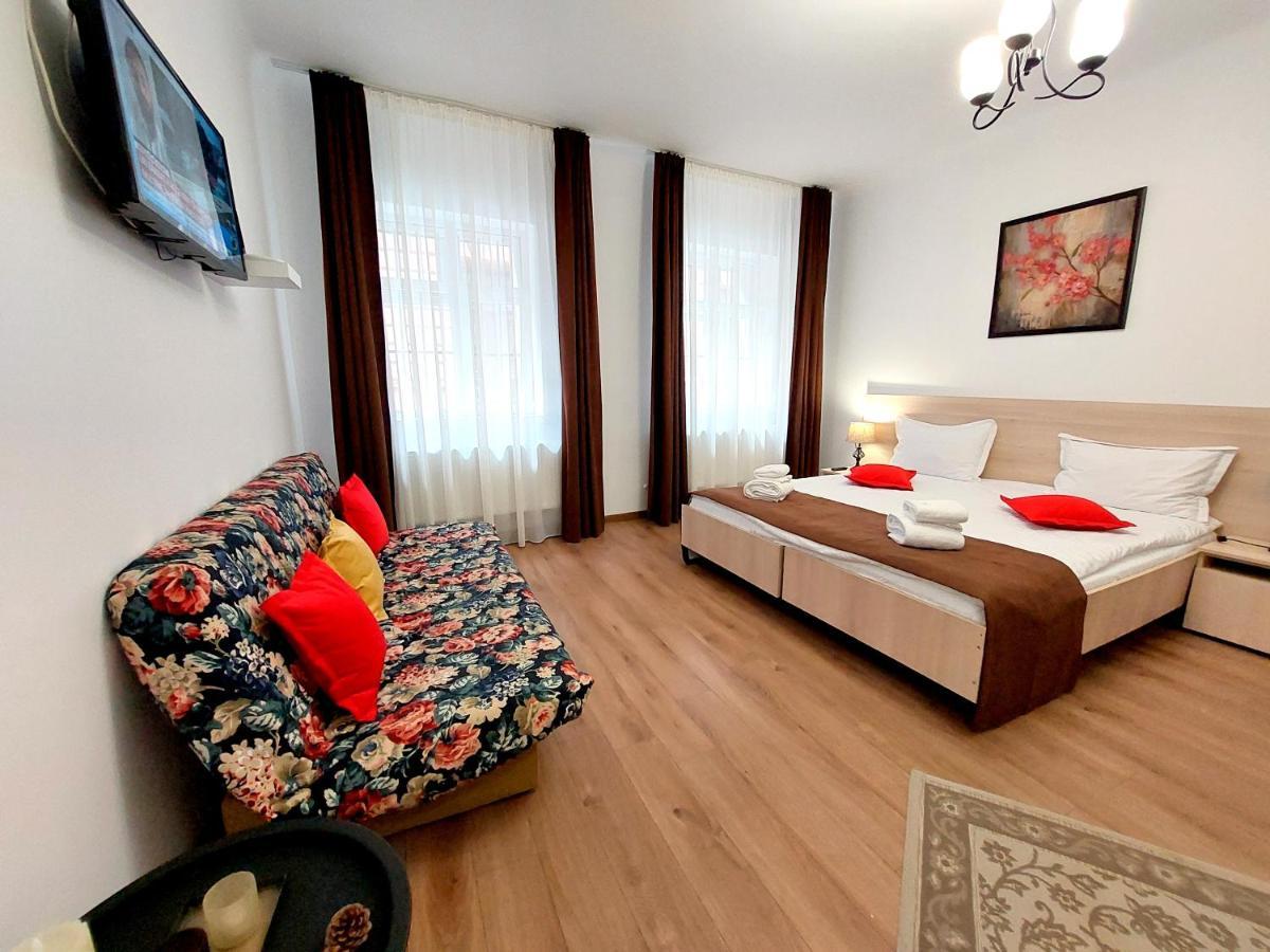 Casa Roth Appartement Braşov Buitenkant foto